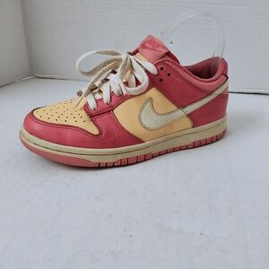 Nike Dunk Low Strawberry Peach Cream Sneakers Sz 5Y